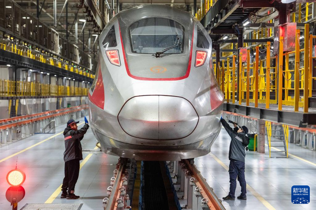 “陆地舰队”蓄势待发