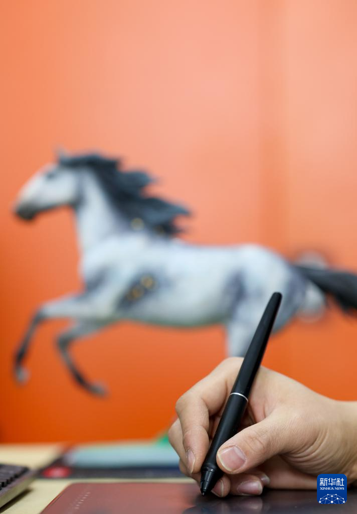 新春走基层|非遗泥人张 巧塑生肖马