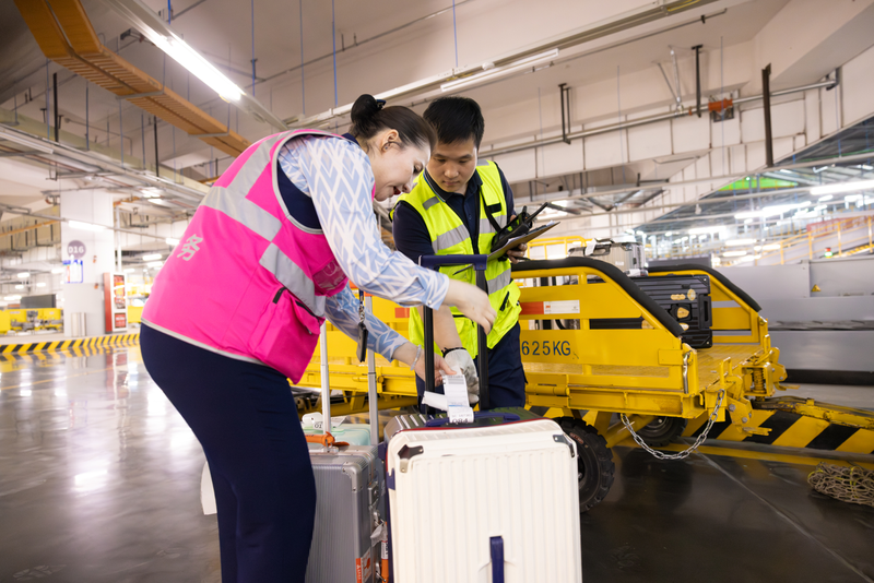一票通达天山南北 | 新疆19个支线机场与乌鲁木齐天山国际机场实现“一票到底、行李直挂”服务 640.png