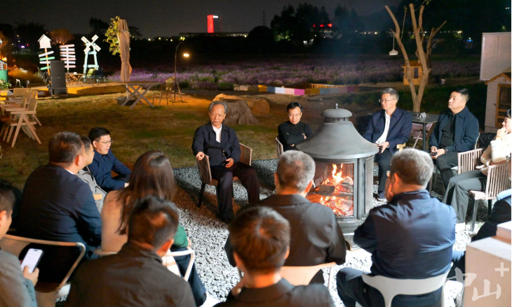 郭文海与治水干部围炉夜话:弘扬治水精气神 打造“百千万工程”的“黄金水道” 郭文海与治水干部围炉夜话:弘扬治水精气神 打造“百千万工程”的“黄金水道”