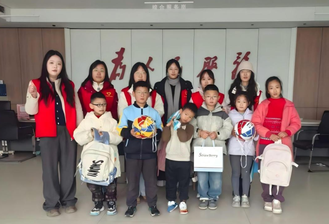 重庆丰都：精准摸排送关爱 新春志愿服务情暖三类群体