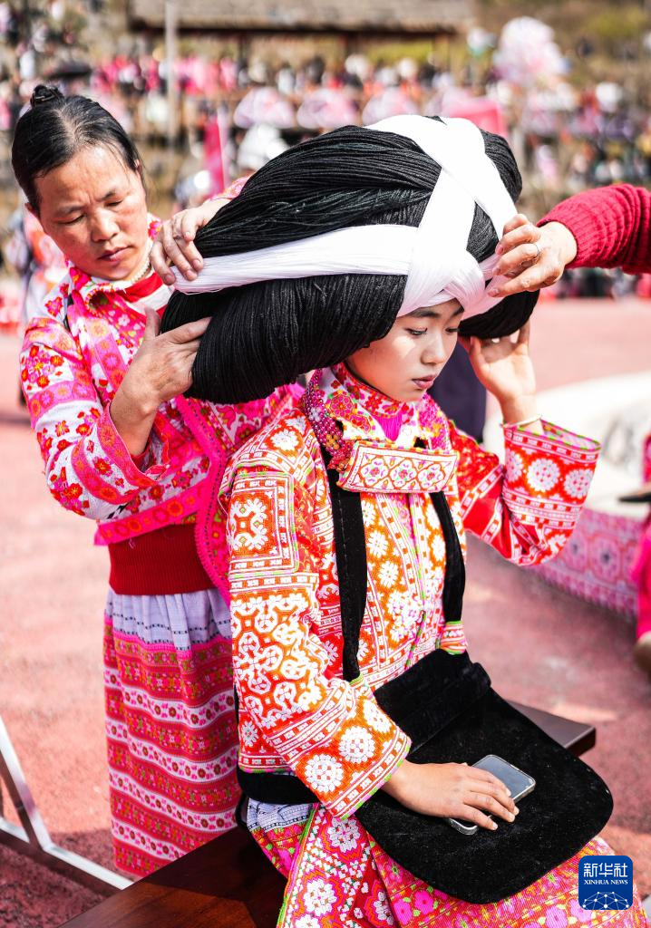 新春走基层丨贵州六枝:欢庆苗族跳花节