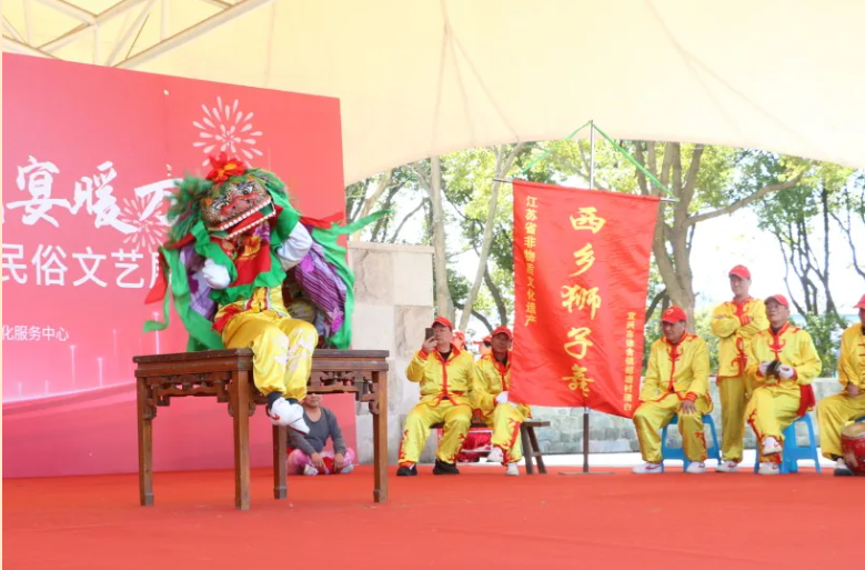 江苏宜兴市官林镇新春文化盛宴，共绘活力民俗年画