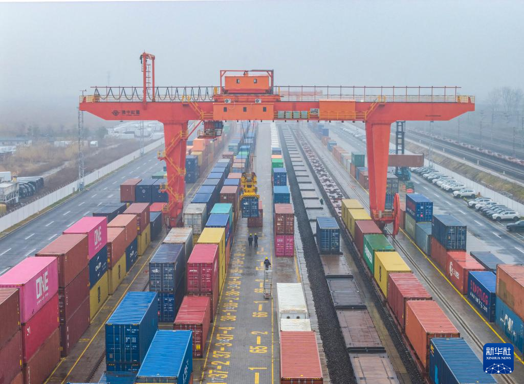 江苏扬州:江都——芦潮港海铁联运“天天班”开行