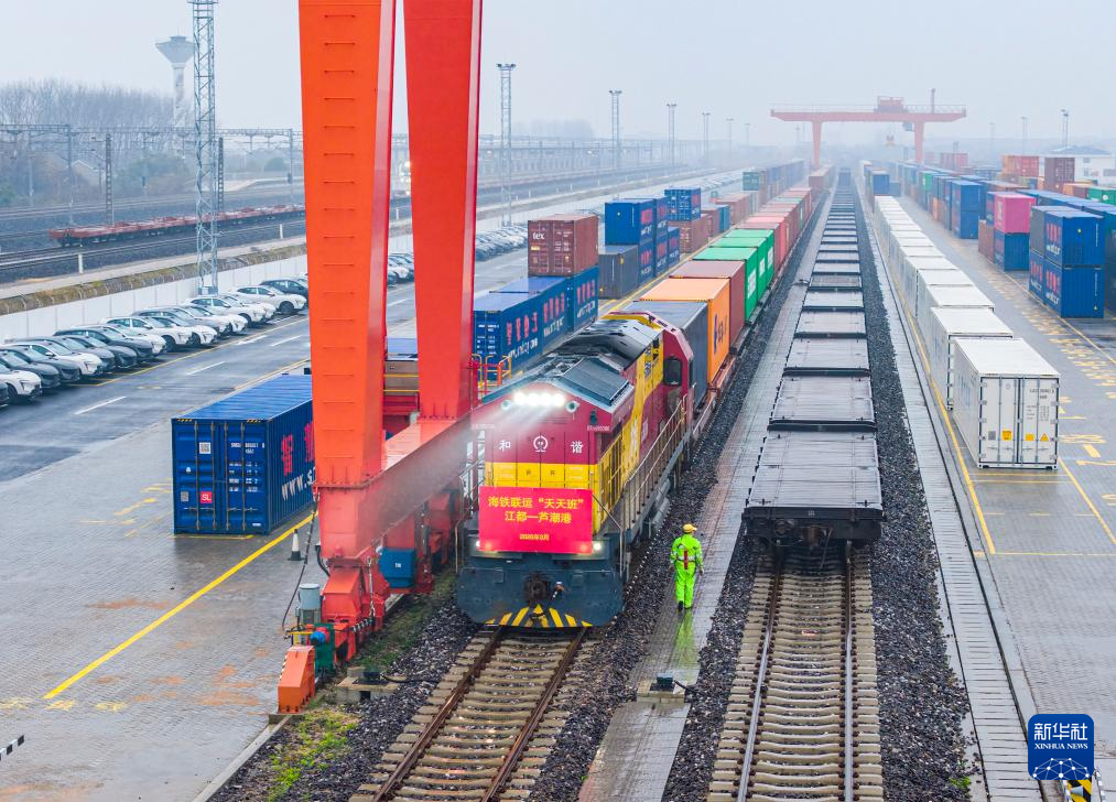 江苏扬州:江都——芦潮港海铁联运“天天班”开行