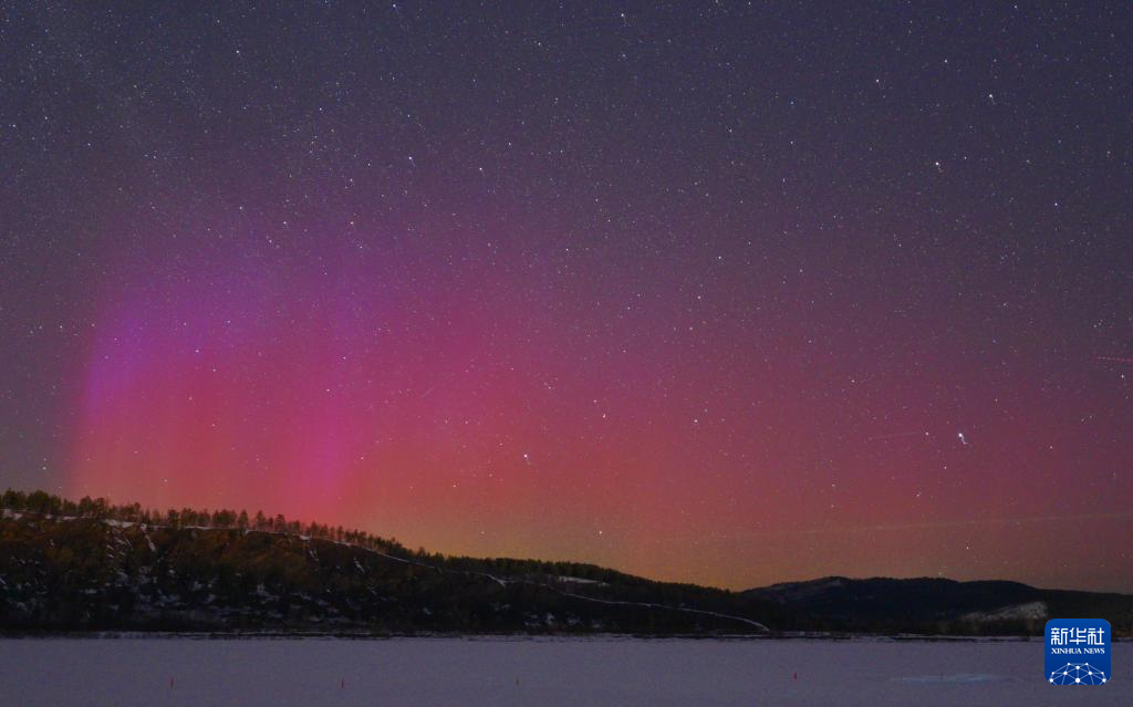 星空相册丨绚丽极光点亮北国之春