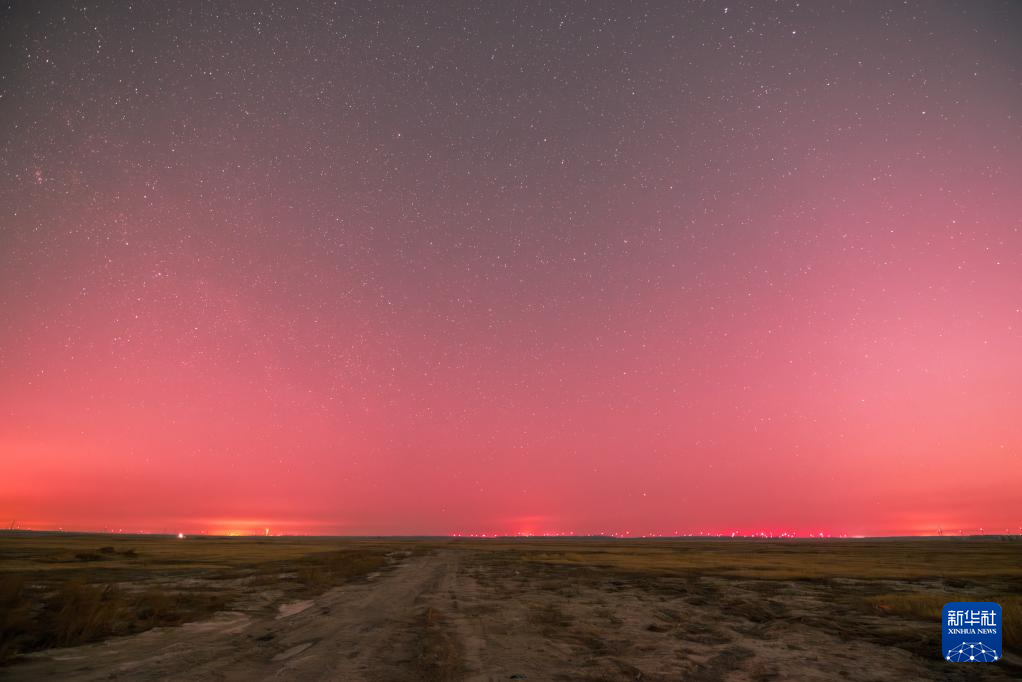 星空相册丨绚丽极光点亮北国之春