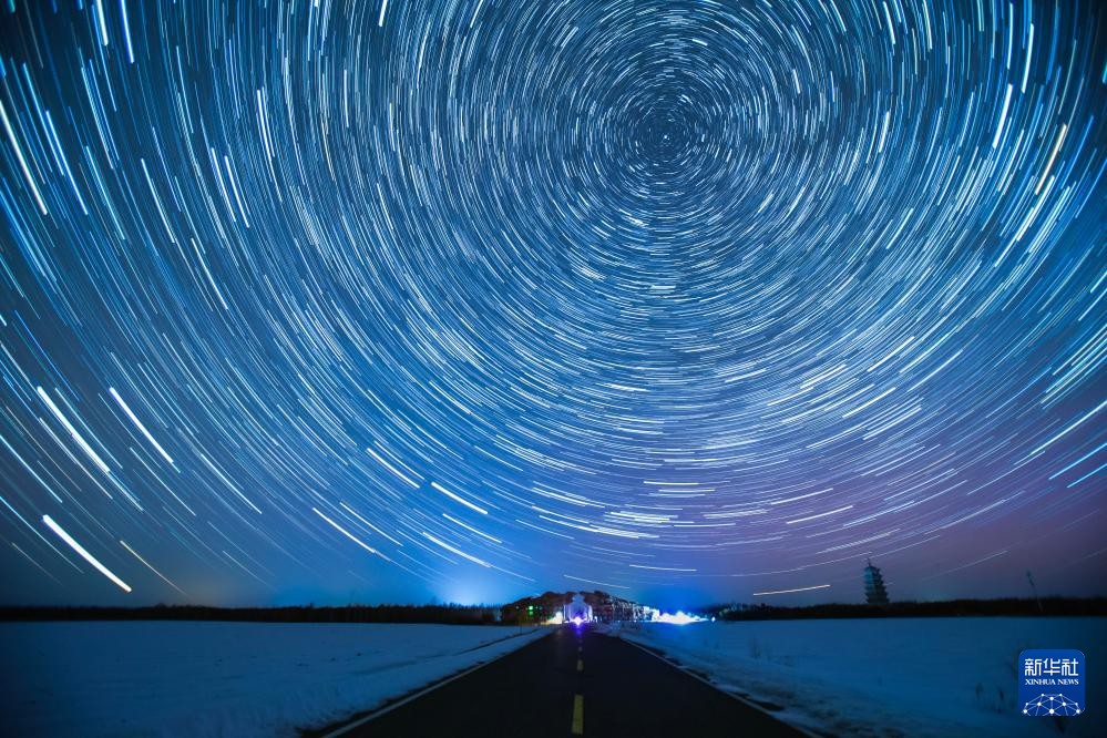 星空相册丨绚丽极光点亮北国之春