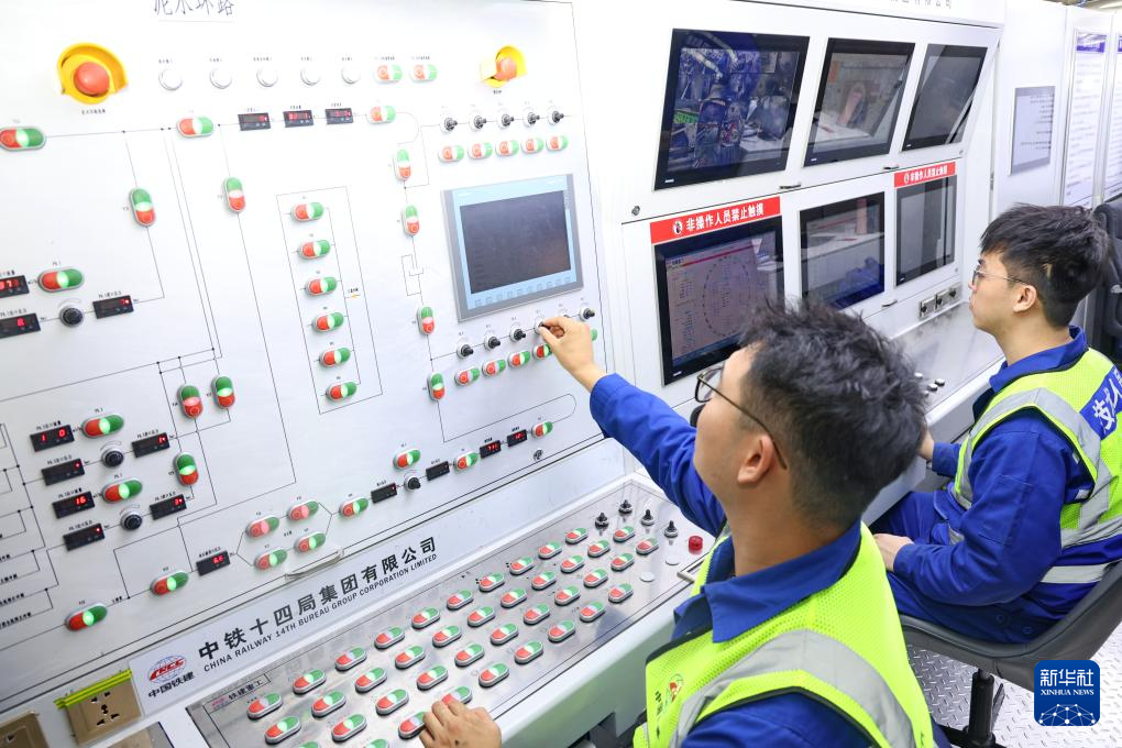 海太长江隧道右线隧道盾构掘进完成过半