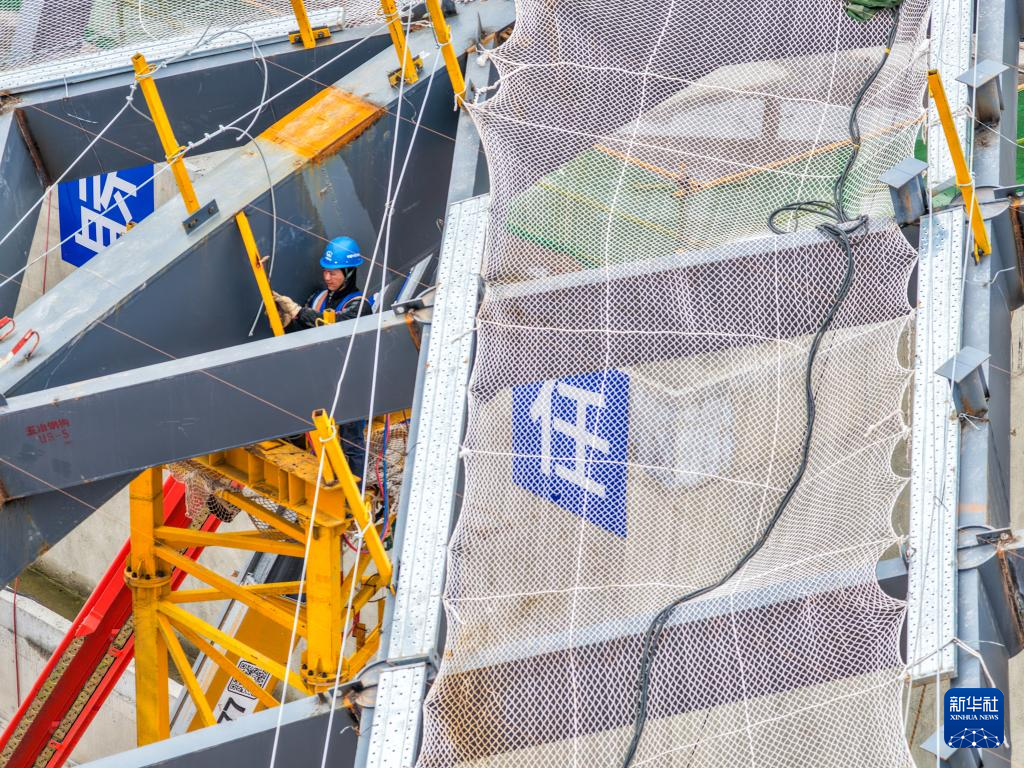 成渝中线高铁建设有序推进