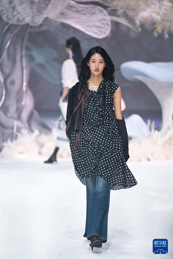 2026秋冬上海时装周开幕