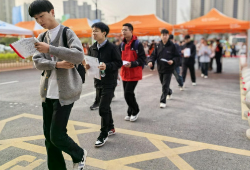 以技筑梦！西职院分类考试职业技能考试火热开考