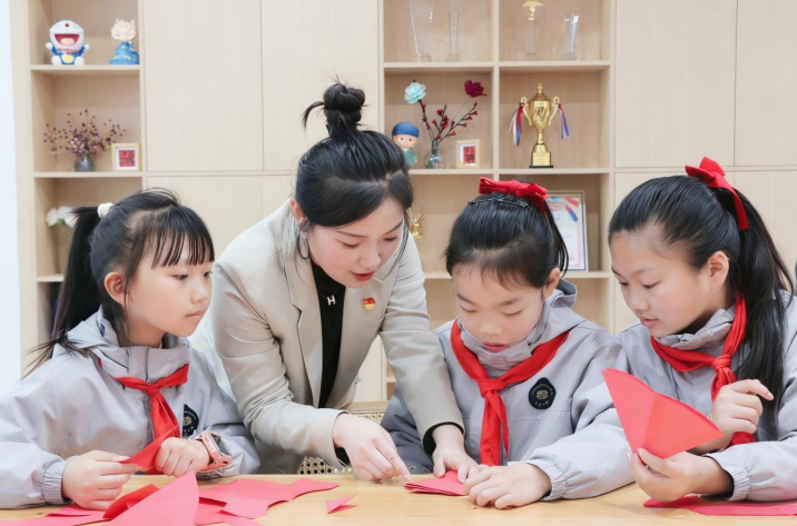 美好教育看得见｜重庆行远小学以“教联体”破解“看护难”