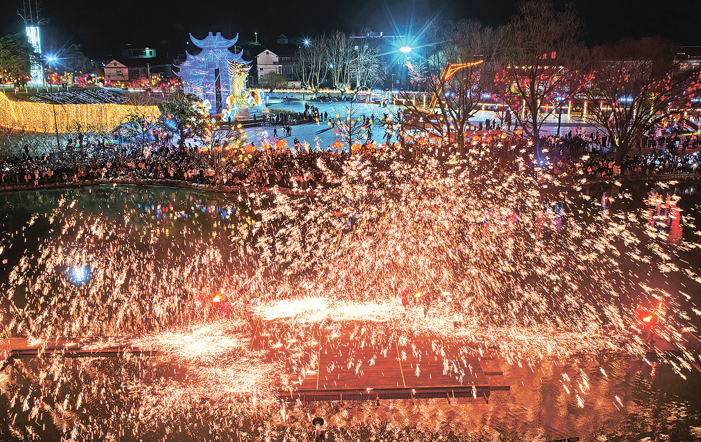 春假接清明 港城嗨翻天