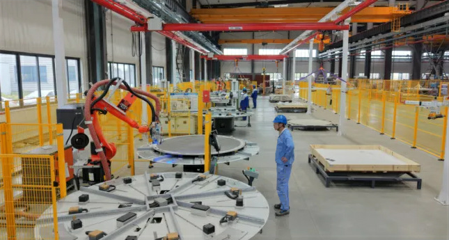 零的突破！“成都造”大型碱性电解槽出口欧洲