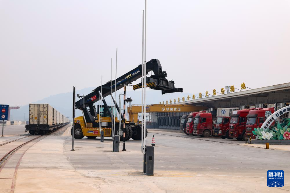 科技赋能智慧口岸 磨憨站提升通关效能