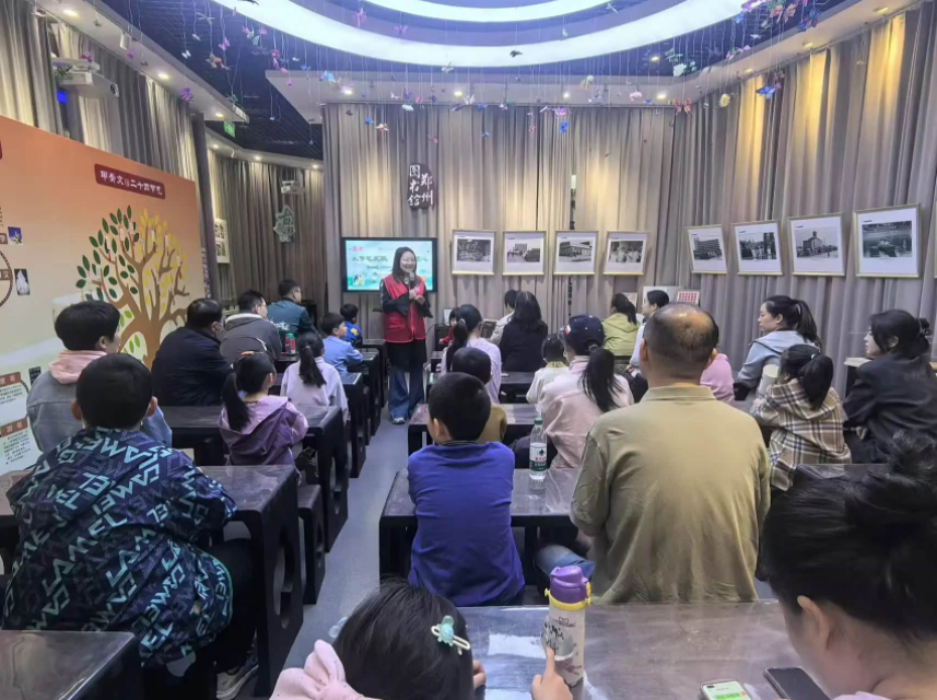 郑州图书馆百余场书香活动点亮四月绿城