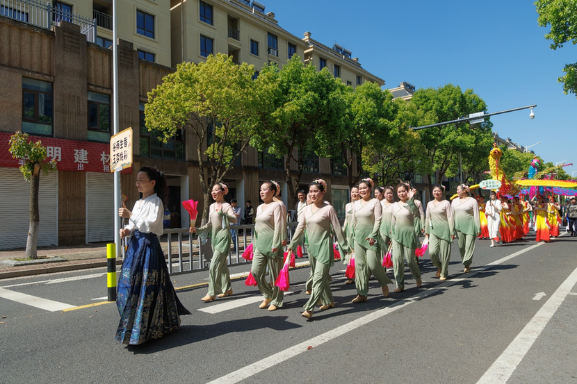 巡游、市集、演出、消费券……无锡玉祁这趟“三月三”，包你不白来！
