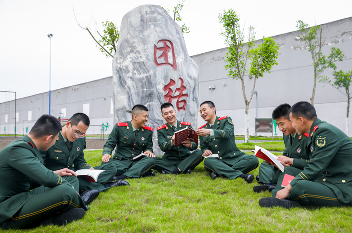 书香润军营 阅读砺初心