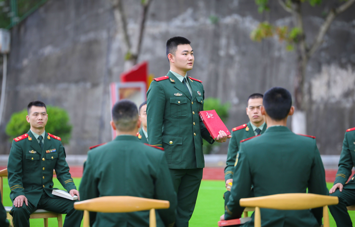 书香润军营 阅读砺初心