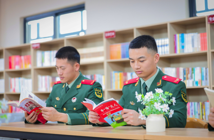 书香润军营 阅读砺初心