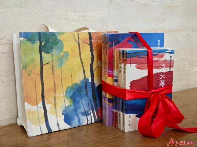 《艺阅南川丛书》今日首发，赴一场金佛山的风花雪月