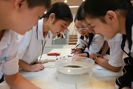 美好教育看得见|重庆这所中学在小班化教学的路上跑了18年，跑出了什么？