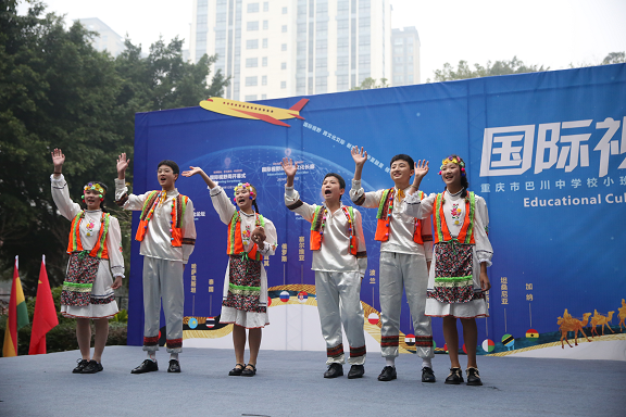 美好教育看得见|重庆这所中学在小班化教学的路上跑了18年，跑出了什么？