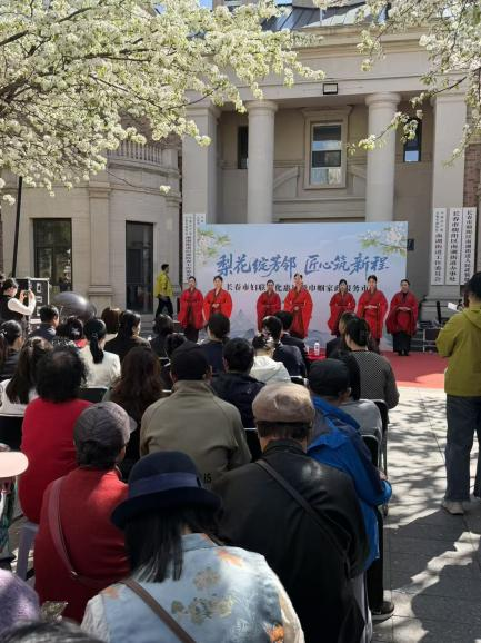 吉林长春：梨花传情 惠民有温