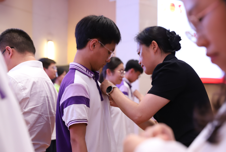 赓续五四星火 重庆长寿举办示范性入团仪式