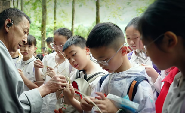 重庆酉阳：推出“复古+研学+民俗”组合拳，打造沉浸式亲子文旅盛宴