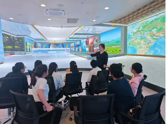 广西建院“大思政课”：以“数智”赋能，向“育人”发力