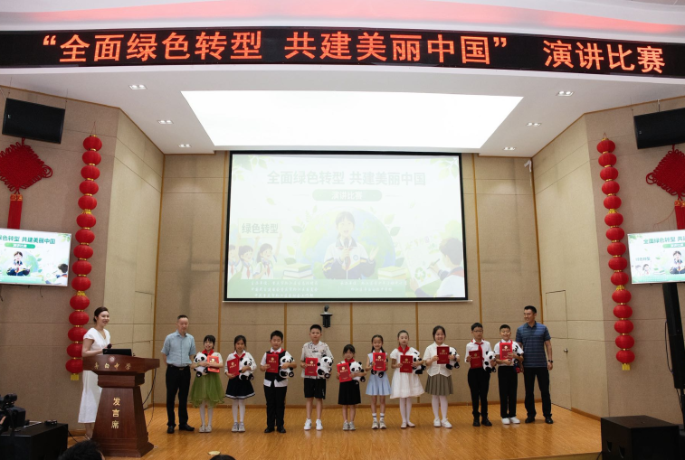 重庆黔江：多形式开展六五环境日宣传活动