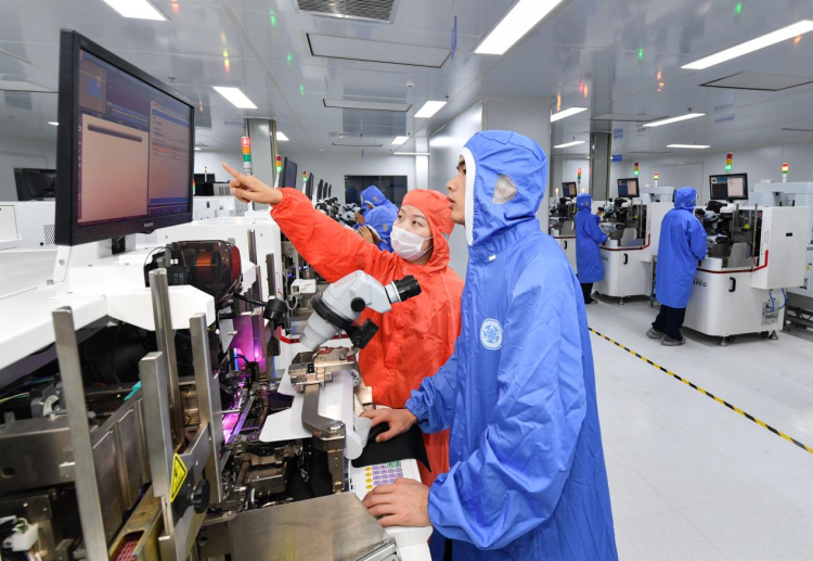 重庆工程职业技术大学“院长话专业”系列访谈| 大数据与物联网学院院长伍小兵：数智赋能深耕职教 产教协同服务发展