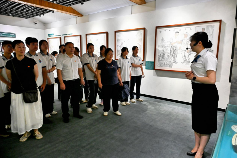 追寻伟人足迹 赓续红色血脉 怀化市开展系列主题宣传教育活动庆祝中国共产党成立105周年 微信图片_20260701165711_971_364.png