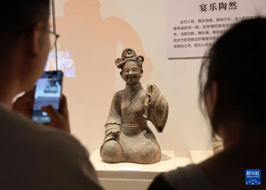 “微笑——文物里的中国精神印记”展览在沈阳举行