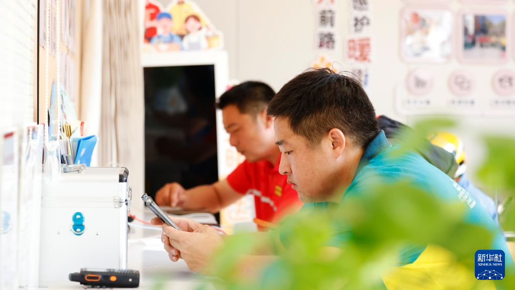 江苏泗洪:服务驿站暖人心