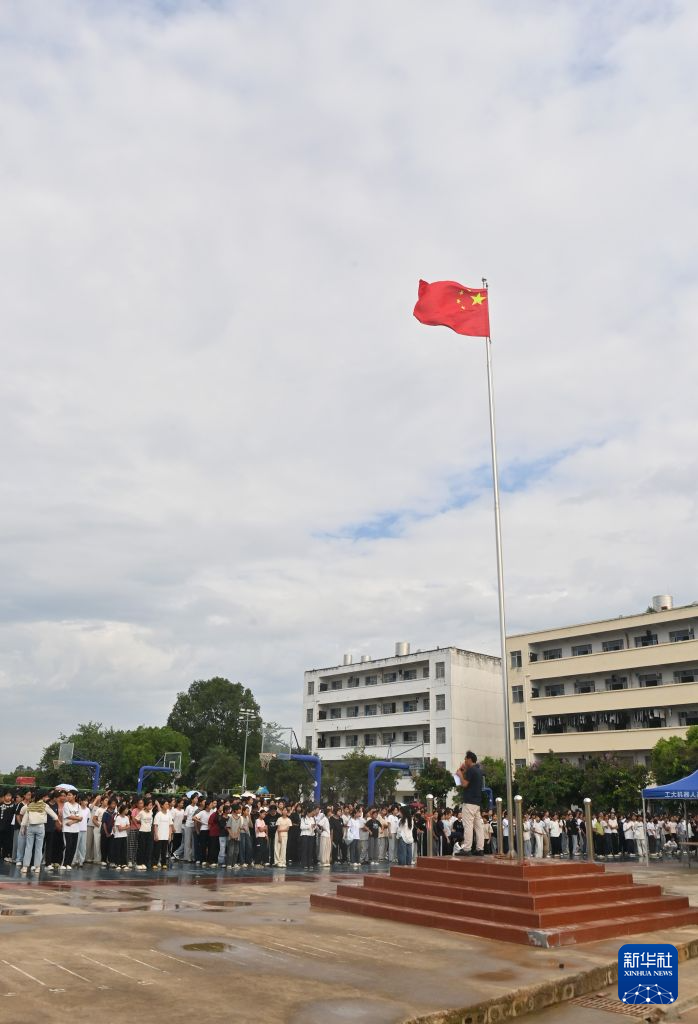 广西横州洪涝灾害受灾学校如期开学