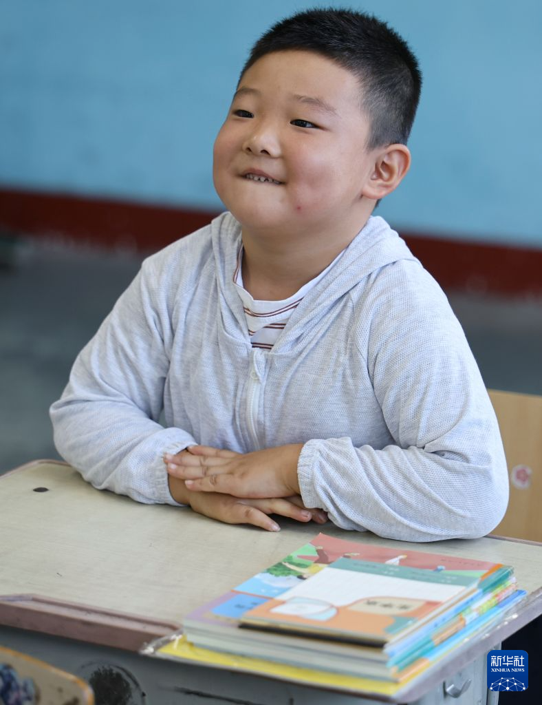 山区学校的开学首日
