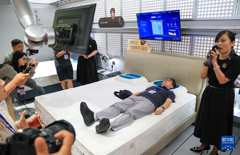亚太媒体高端论坛与会嘉宾在广东多地参访