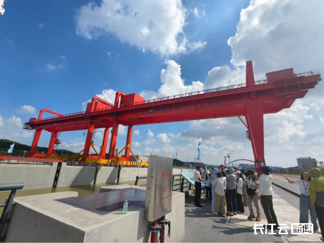 何以中国·运河之光 | 一座港口、一座口岸、一条运河,见证广西“向海图强” 何以中国·运河之光 | 一座港口、一座口岸、一条运河,见证广西“向海图强”