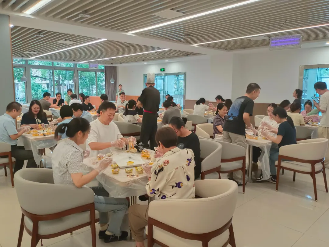 金秋颂雅 书香团圆——江苏省如东经济开发区中秋国庆双节同庆活动举办