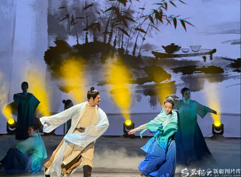 天山月 长安诗——艾孜买提遇见李白