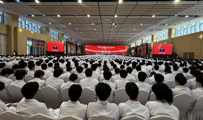 北京卫生职业学院新校区启用暨2026级新生开学典礼举行 北京卫生职业学院新校区启用暨2026级新生开学典礼举行