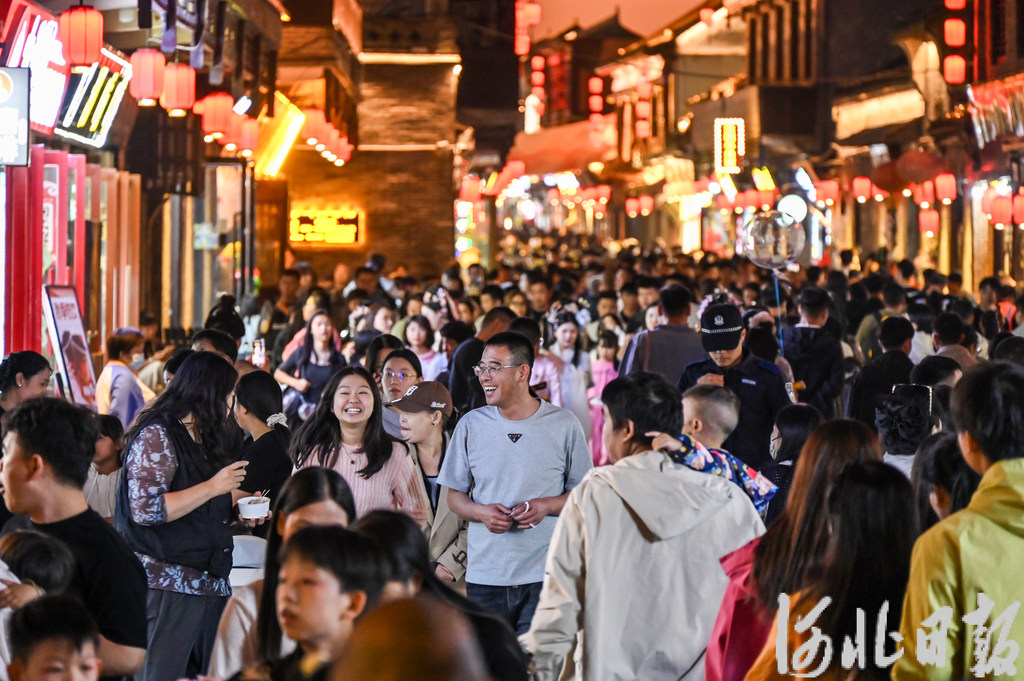 焕新升级,文旅融合活力满满 焕新升级,文旅融合活力满满