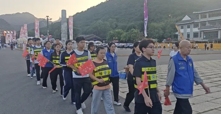 十亿曝光 百万奔赴!千山大舞台全网刷屏 钢都鞍山硬核出圈