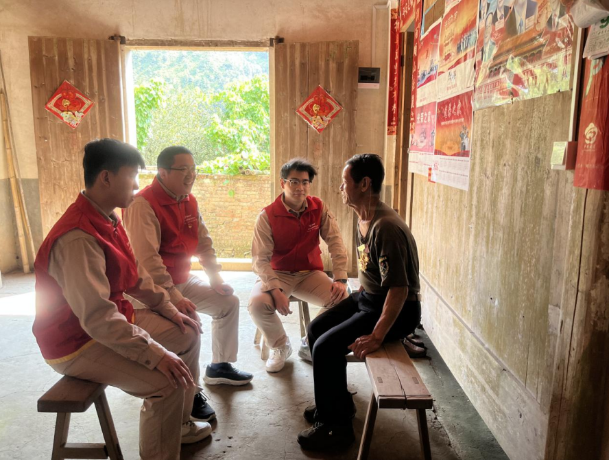 情暖八闽  电亮夕阳——福州闽侯供电青年为老志愿服务队走访慰问越战老兵