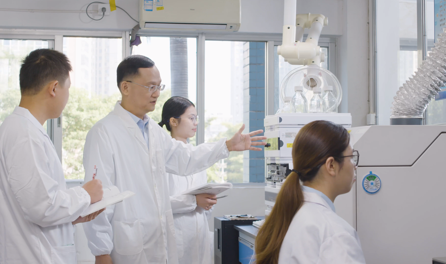 育见新时代·光明会谈丨闽南师范大学党委书记李顺兴：师范立校 研发强校 开放兴校——培养造就有时代担当的“大先生”